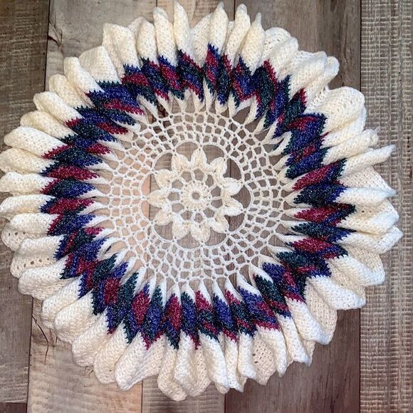 Handmade CROCHET Sunflower doily- 22.5” - Picture 1 of 10